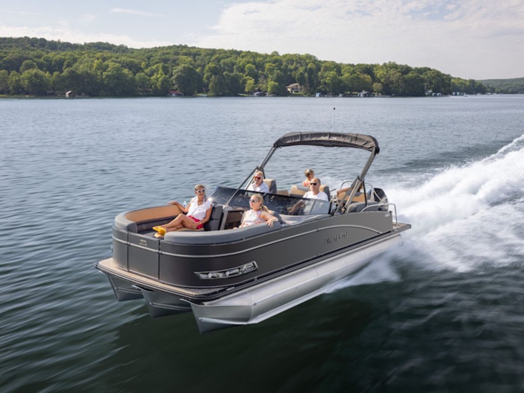 2026 Avalon Catalina Quad Lounger Shift Windshield 23 FT
