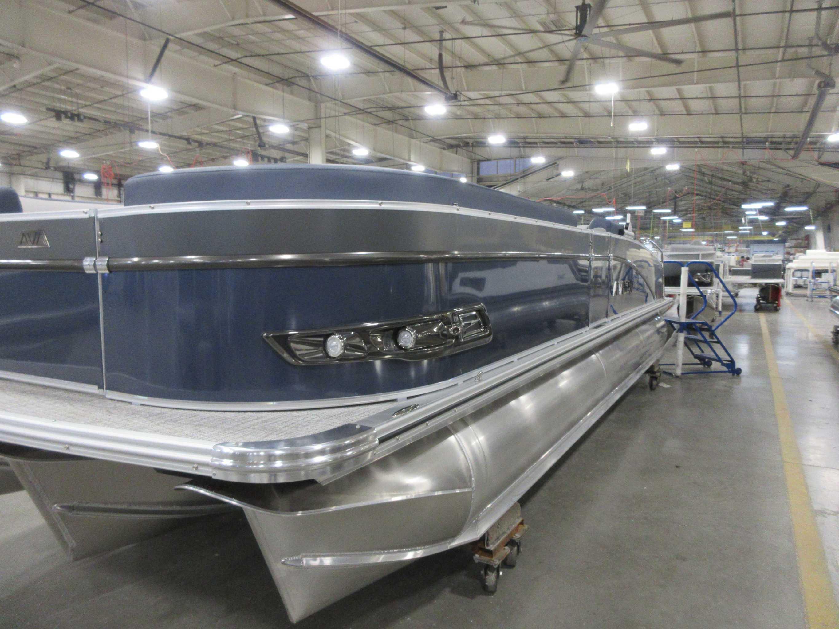 2026 Avalon 2585 25 Catalina VRB