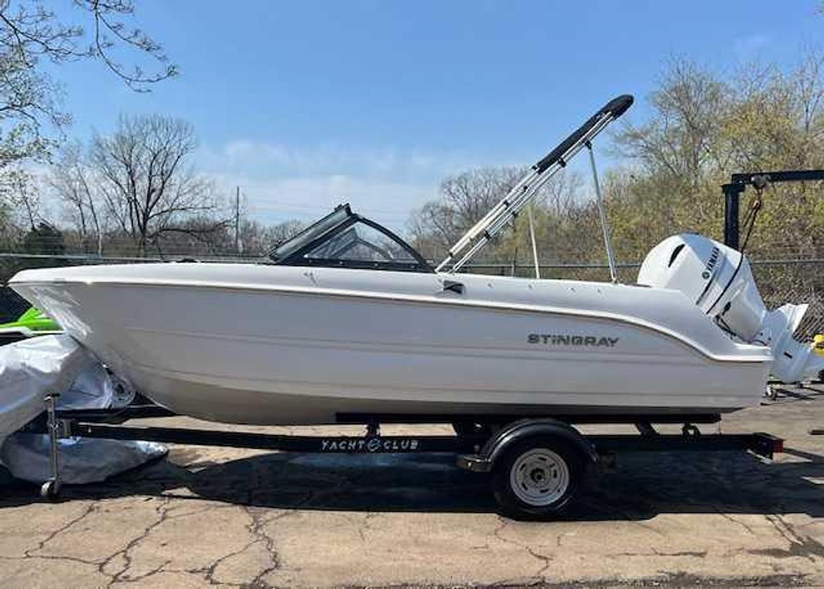2026 Stingray 172DC