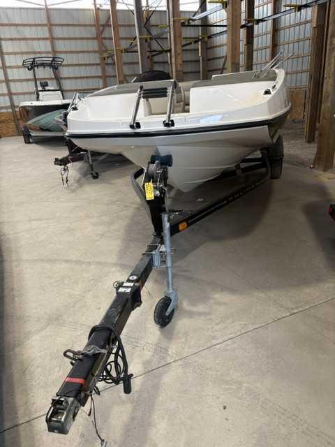 Used 2016 BAYLINER 195 DECK BOAT