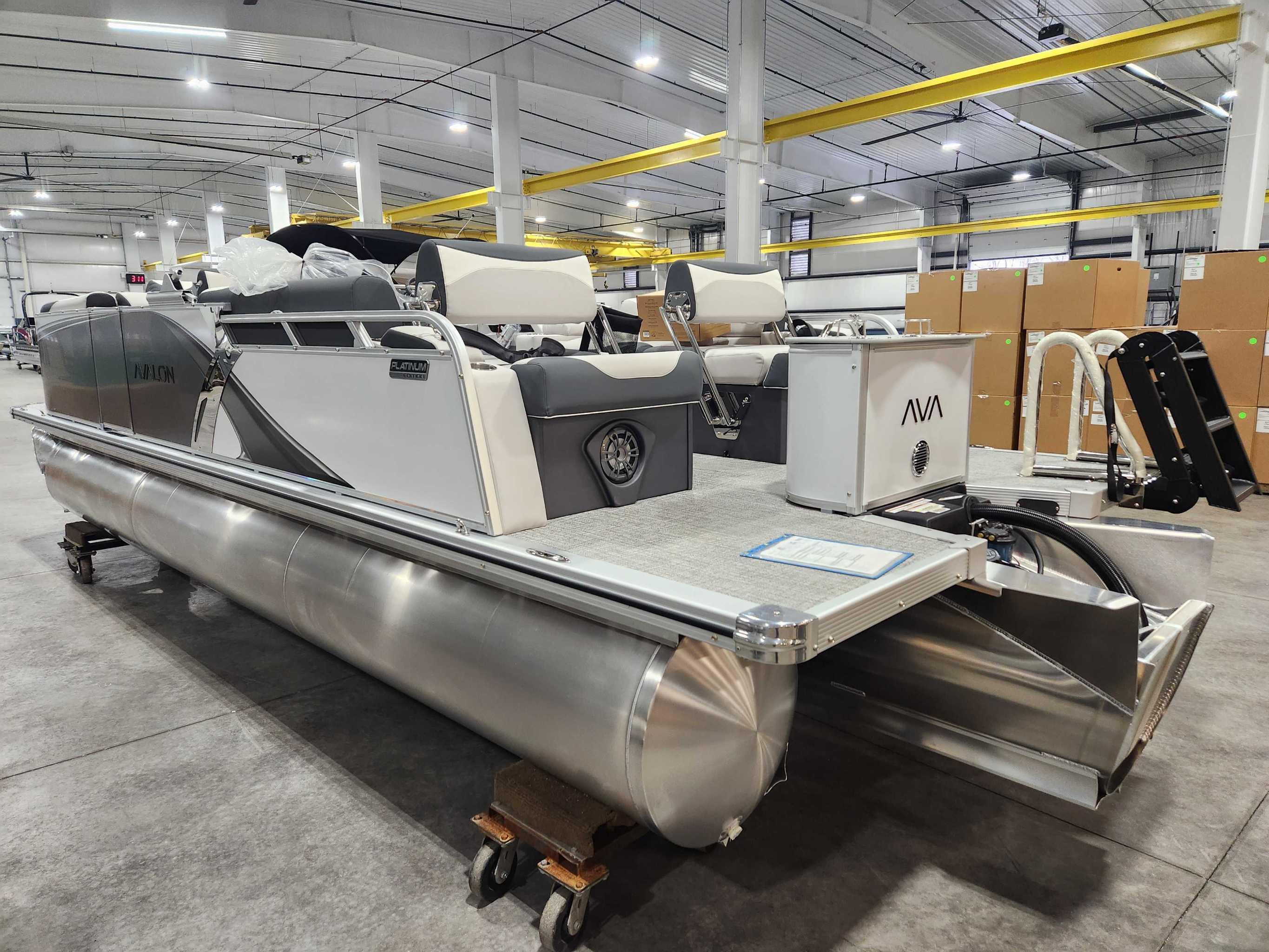 2026 Avalon 2385 25 LSZ QLS