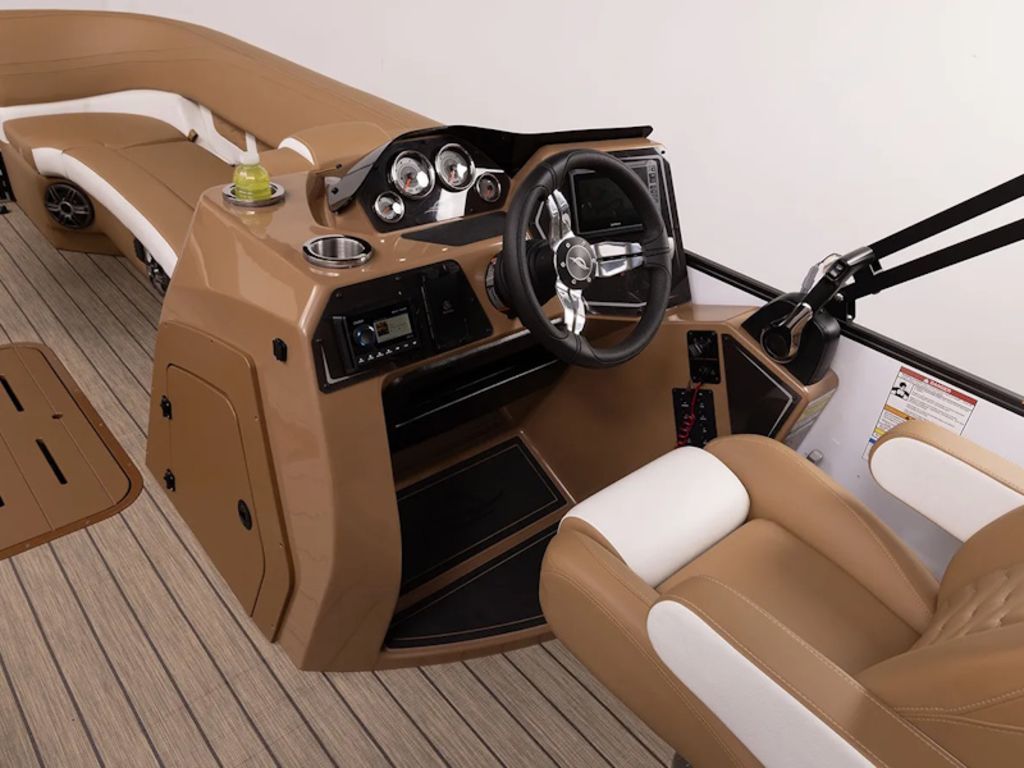 2027 SunCatcher Fusion 324SS Base