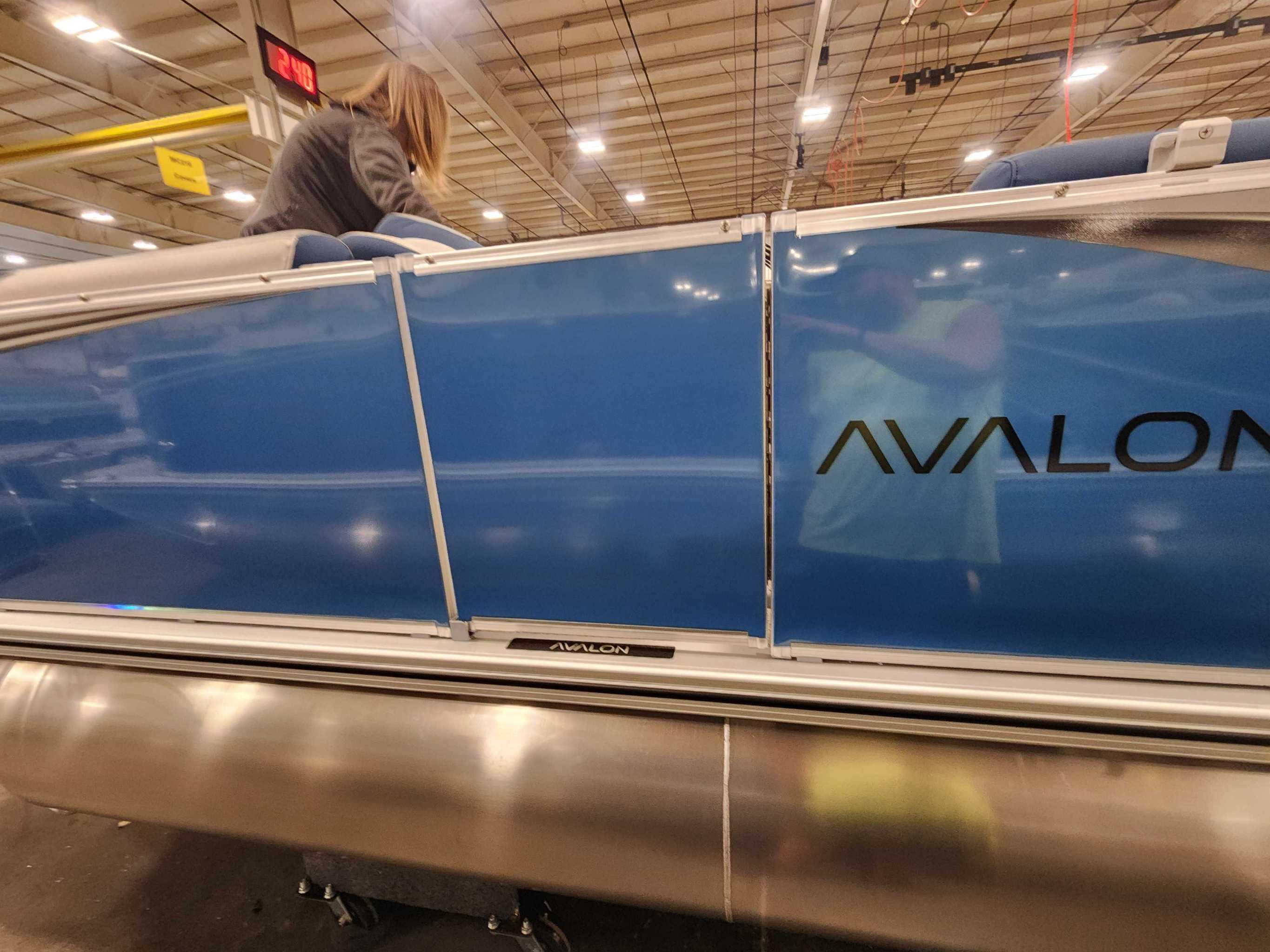 2026 Avalon 2385 25 LSZ VRL