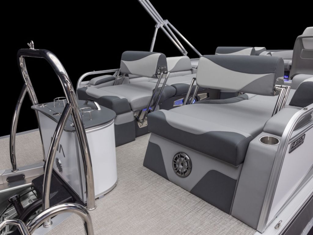 2026 Avalon LSZ Quad Lounger Shift 23 FT