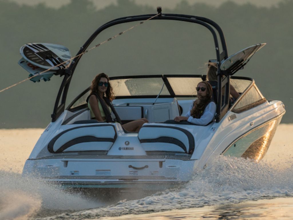 2026 Yamaha Marine AR195 Base