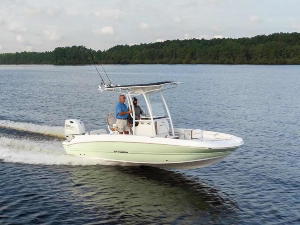 2027 Stingray 20CC Base