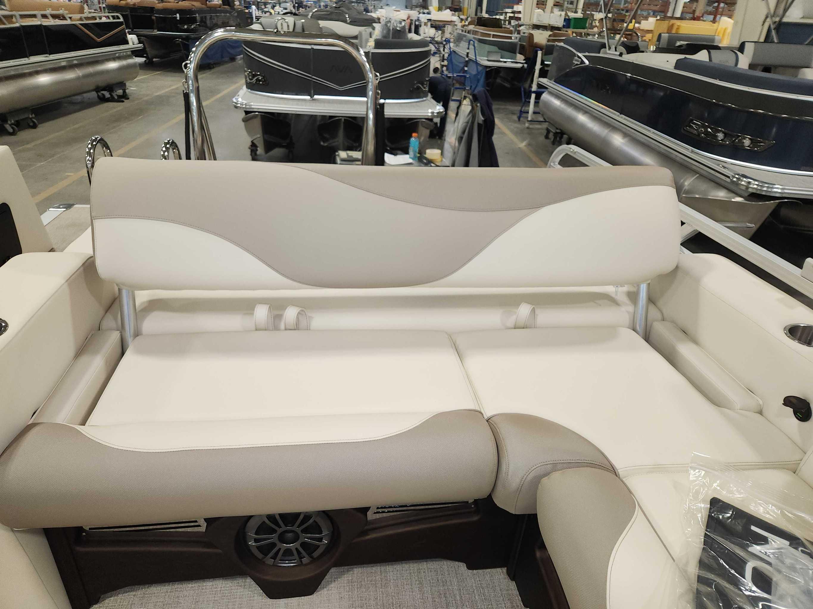 2026 Avalon 2385 25 LSZ VRB