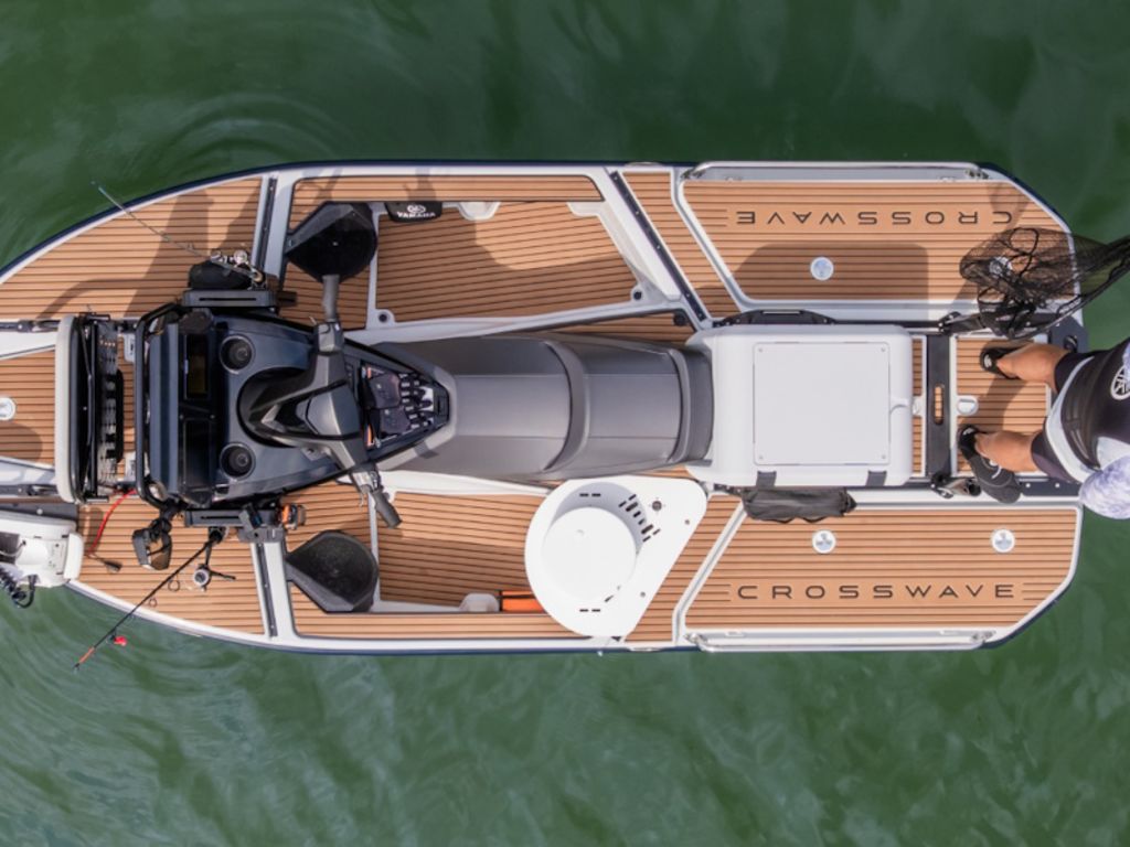 2026 Yamaha Crosswave® Base