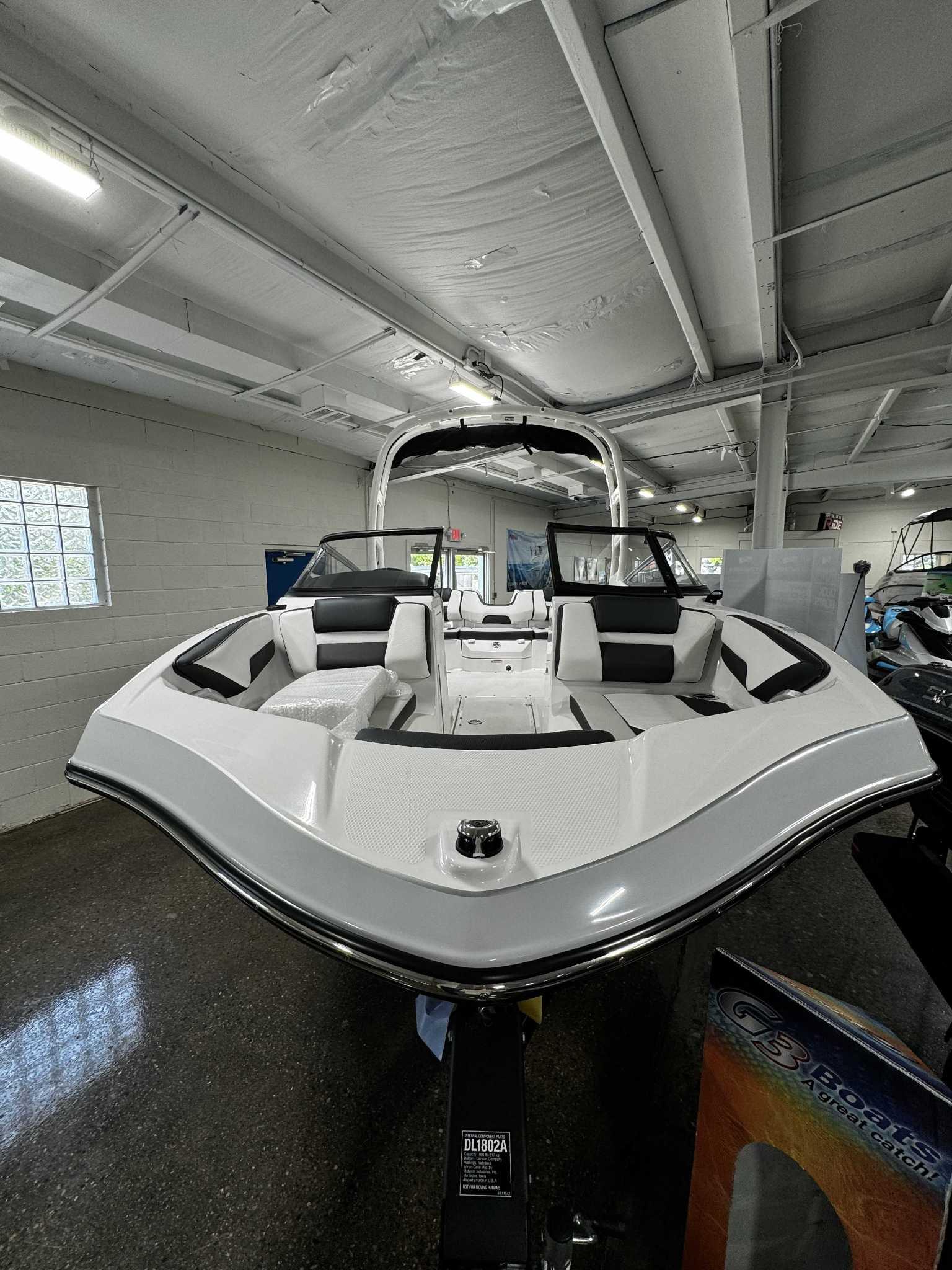 Used 2024 Yamaha AR195