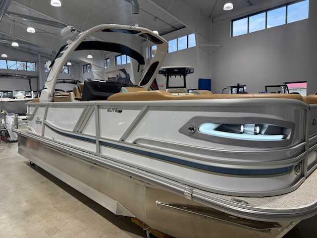 2026 Suncatcher DIAMOND ARCH ELITE 324RC Demo