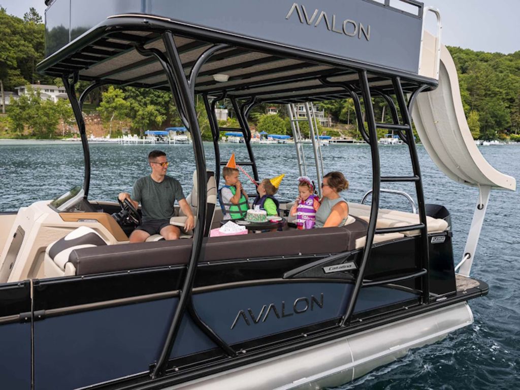 2026 Avalon Catalina Cruise Funship 25 FT