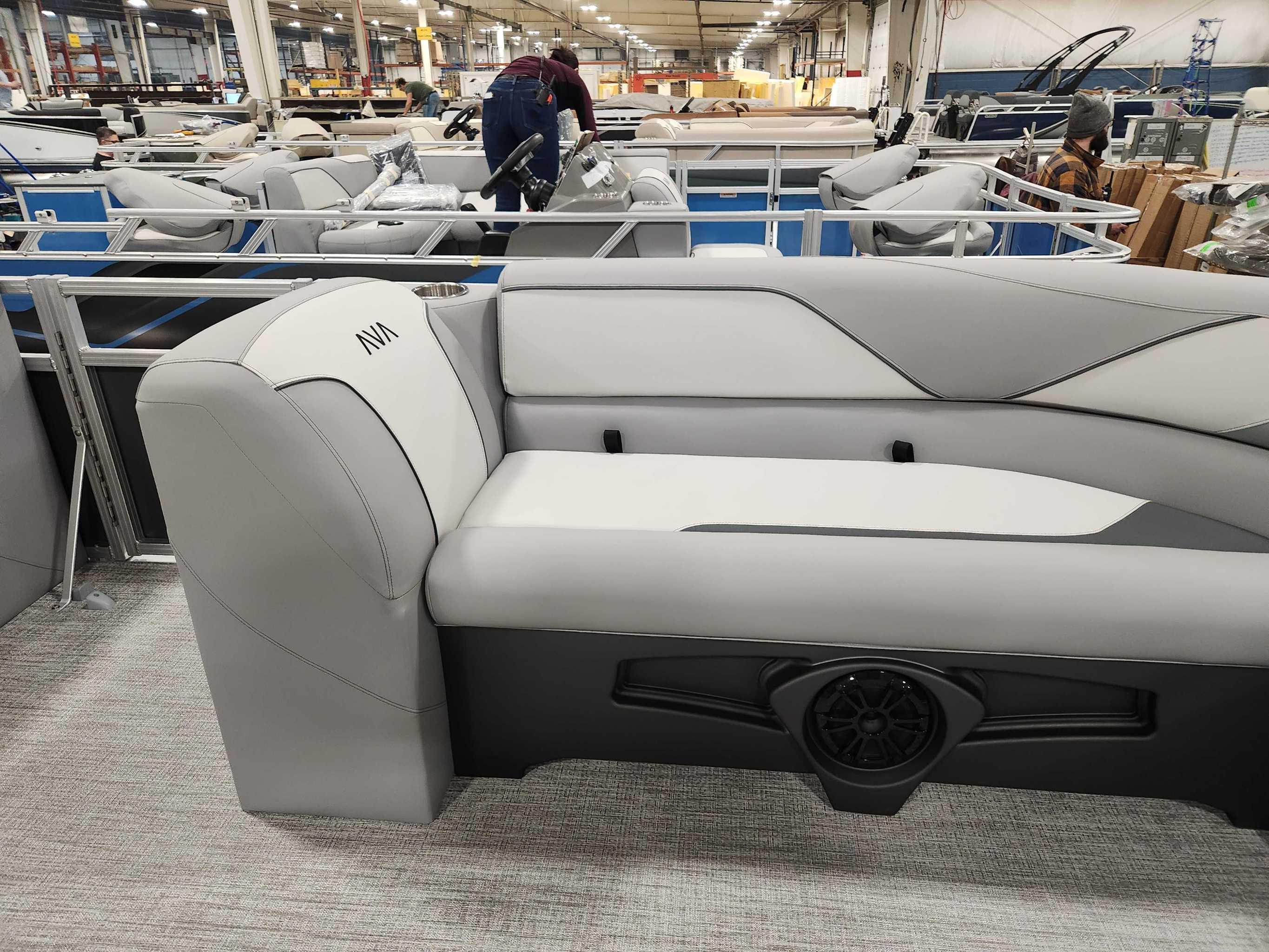 2026 Avalon 2385 25 Venture 85 VRB