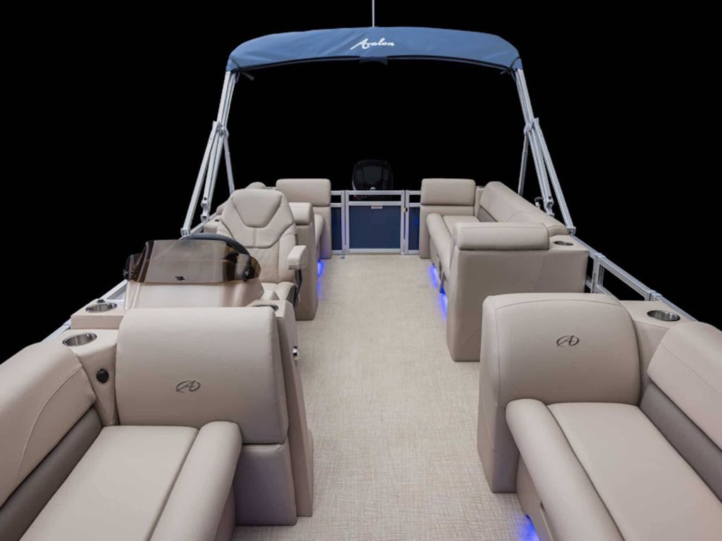 2026 Avalon VLS Quad Lounge 19 FT