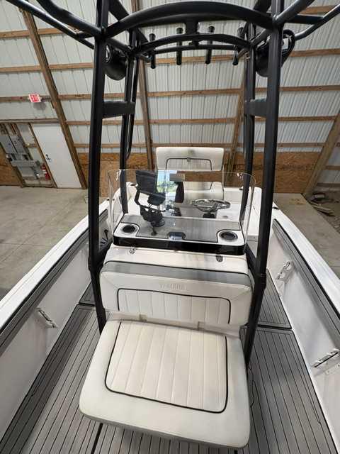 Used 2023 YAMAHA 195 FSH