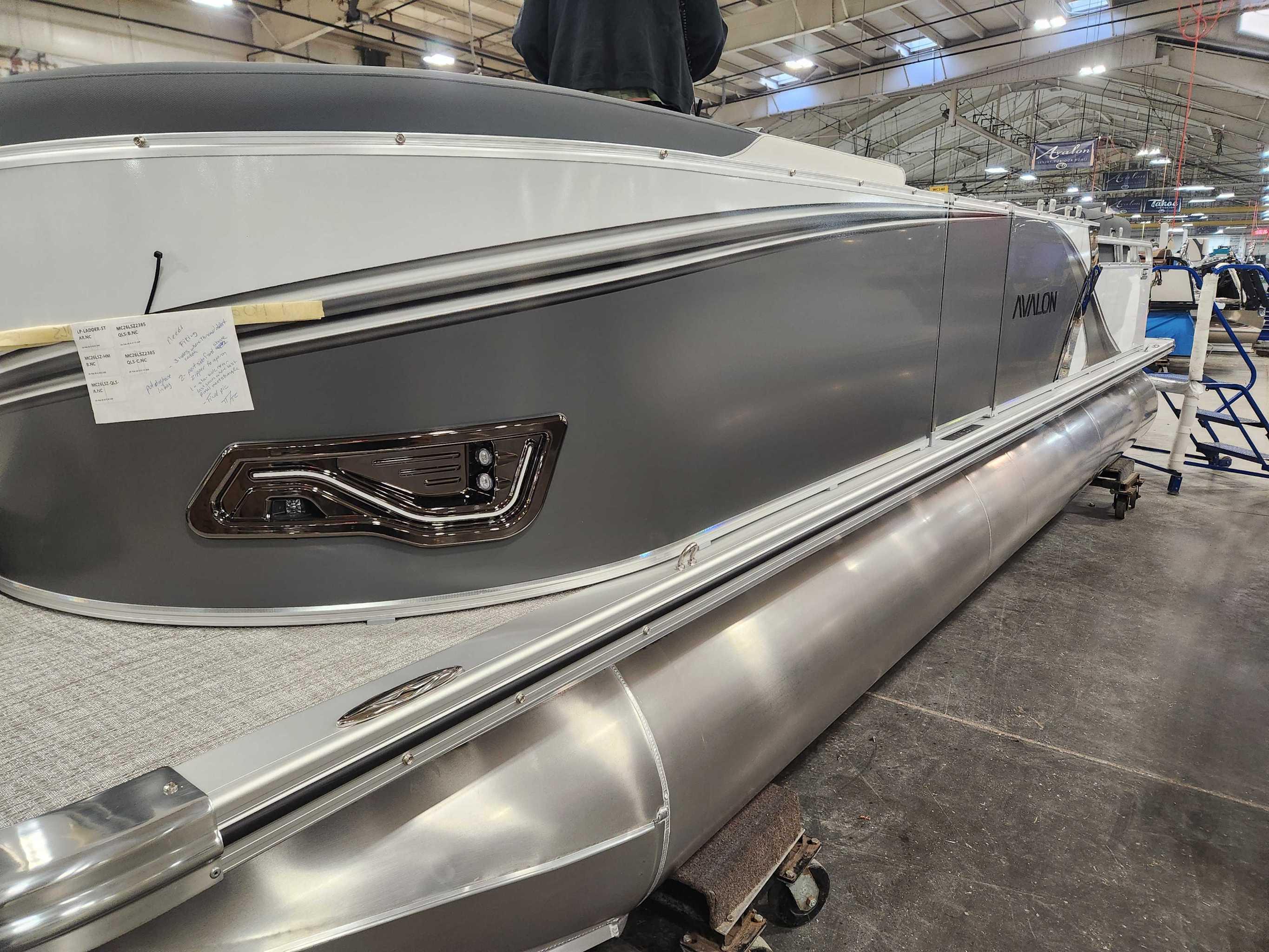 2026 Avalon 2385 25 LSZ QLS