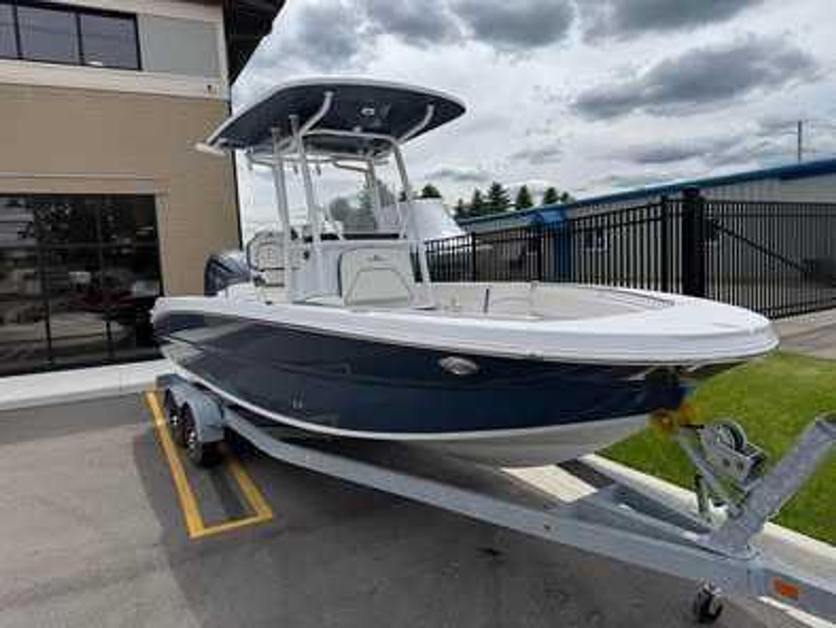 2026 Stingray 236CC