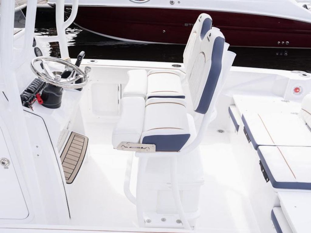 2027 Stingray 22HY (CC) Base