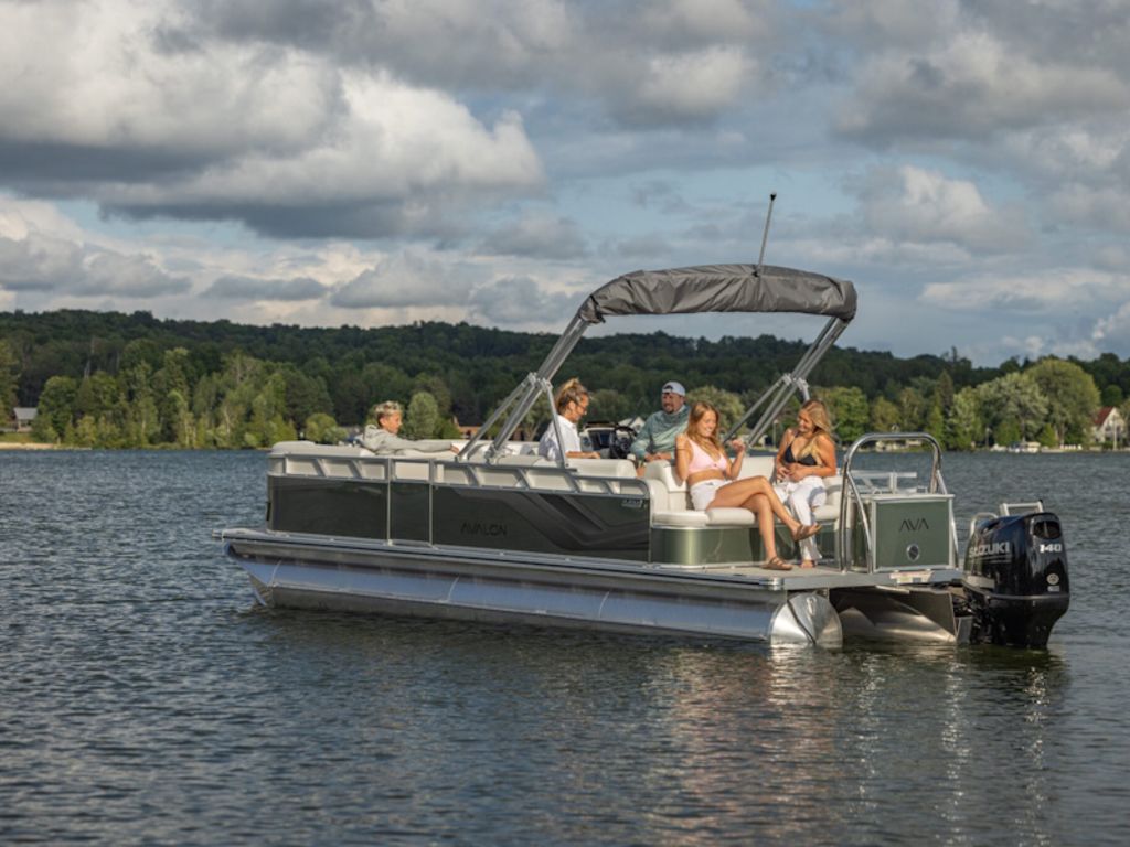 2026 Avalon Venture 85 Cruise Rear Bench 21 FT