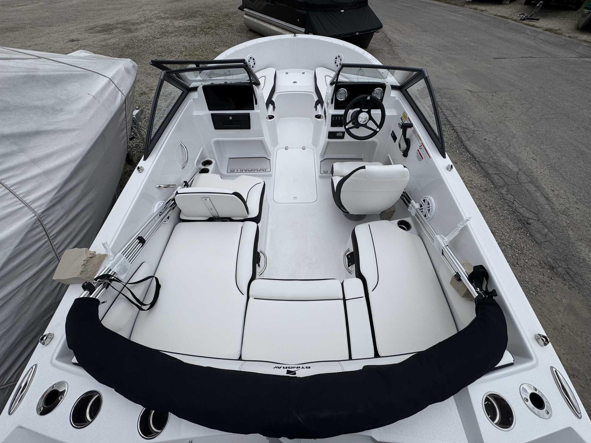 2026 Stingray 172DC