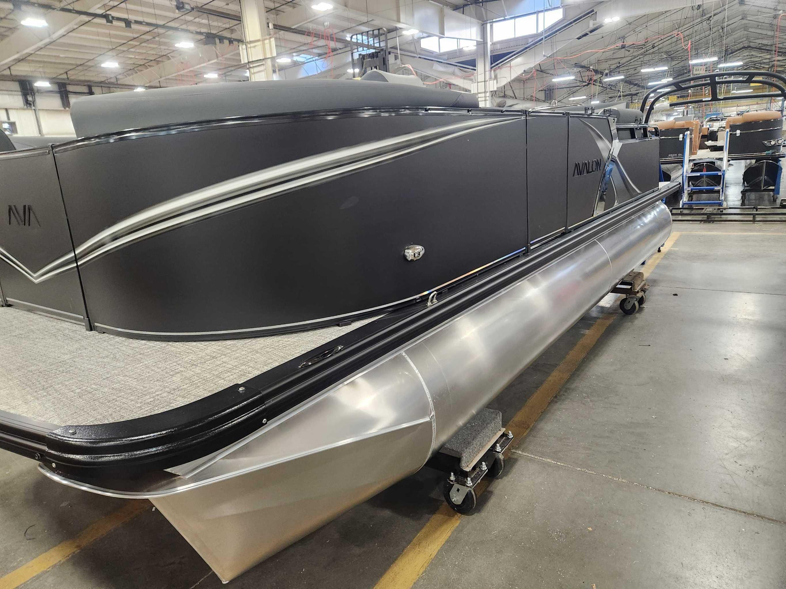 2026 Avalon 2185 25 LSZ QLS
