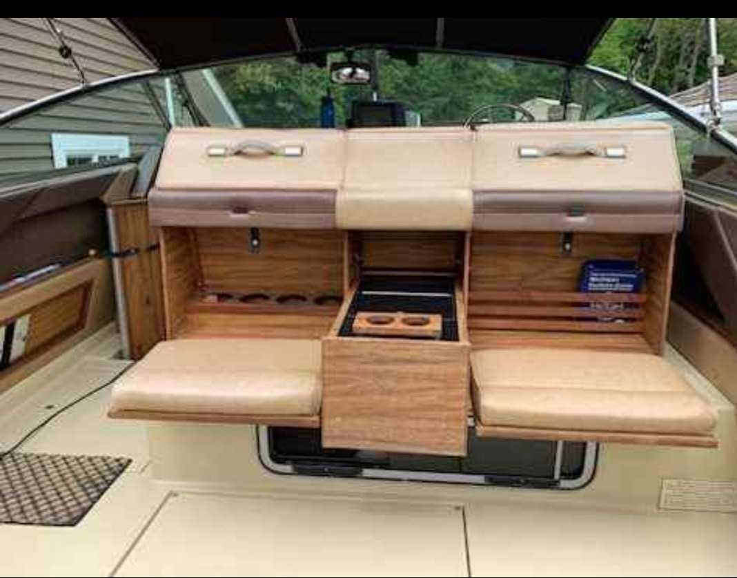 Used 1985 Searay Sundancer 270 10FT BEAM