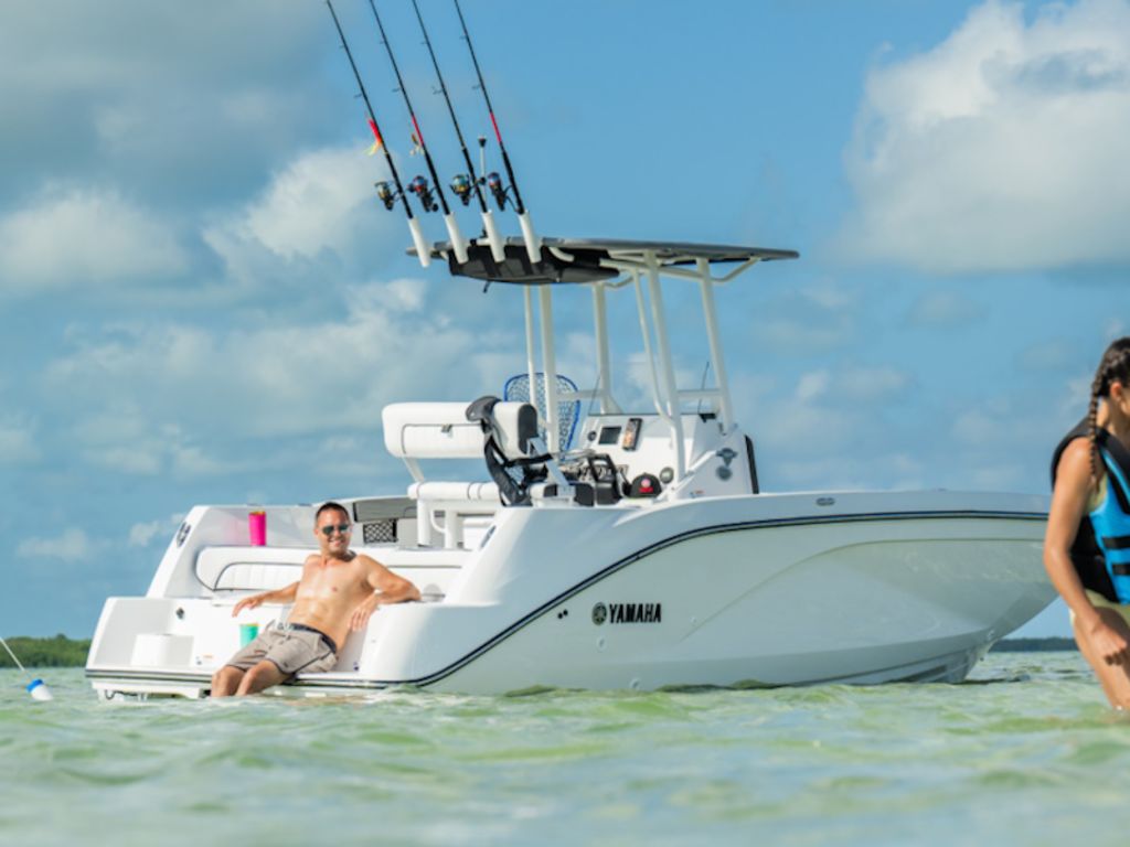 2026 Yamaha Marine 220 FSH Sport Base