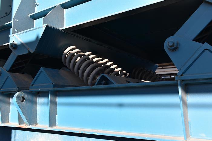 Used GENERAL KINEMATICS SYNCRO-COIL VIBRATING CONVEYOR