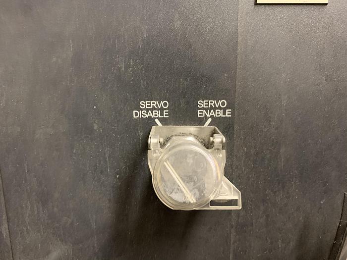 Used FANUC R2000iB/165F 6 AXIS CNC ROBOT WITH R30iA CONTROLLER 165KG X 2655mm REACH