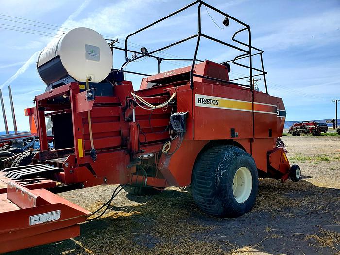 Used Hesston 4790 Baler w/ Accumulator