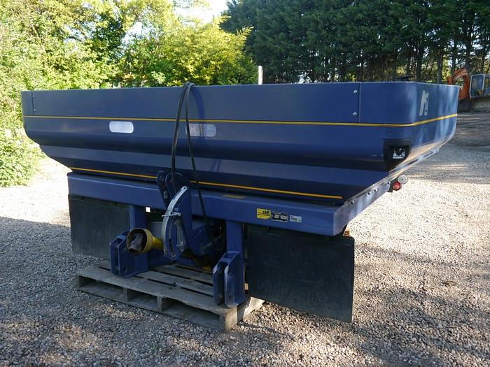 Used 2003 KRM Bogballe M2 Fertiliser Spreader