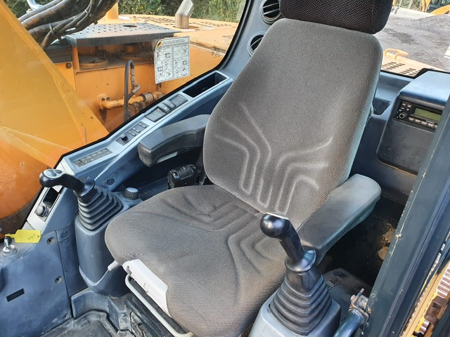 Used Hyundai Robex LCR945-R Excavator