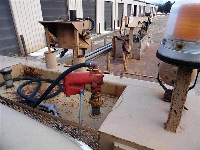 Used 1991 Mack RD600GK Water Truck