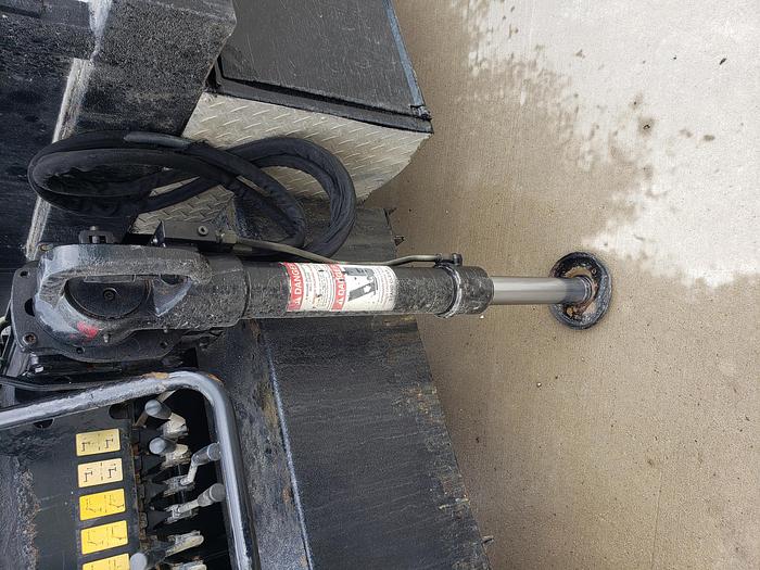 Used LOOK! CLEAN 2011 F550 4X4 HIAB FOLDING CRANE!! BOOM TRUCK F550