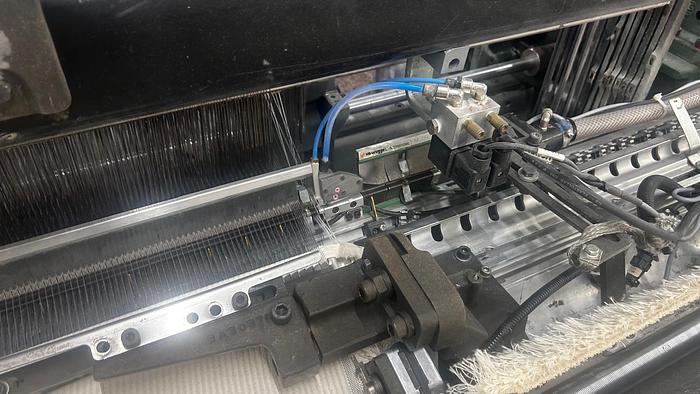 Gebraucht 04 sets Picanol Air-Jet Weaving Looms, type OmniPlus  – 220-4R