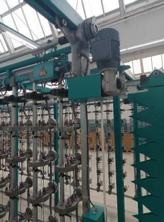 Gebraucht 01 Karl Mayer Schärgatter, 648 Spulstellen, Bj. 2007