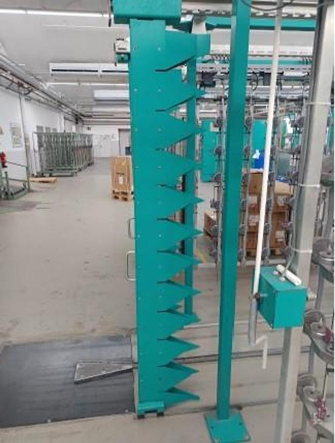 Gebraucht 01 Karl Mayer Schärgatter, 648 Spulstellen, Bj. 2007