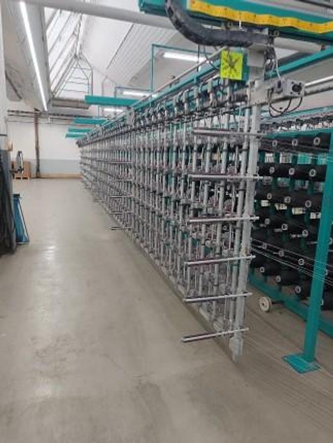 Gebraucht 01 Karl Mayer Schärgatter, 648 Spulstellen, Bj. 2007