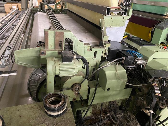 Gebraucht 01 gebrauchte Sulzer Webmaschine P7200 S 330 N6JK inkl. Jacquardmaschine inkl. 10 Kartons Sulzer Ersatztteilen