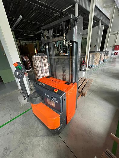 Gebraucht d) 02 Stapler/elektr. Ameise