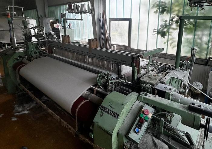 Gebraucht 02 gebr. DORNIER Greifer Webmaschinen HTV 8/S - 200 cm -