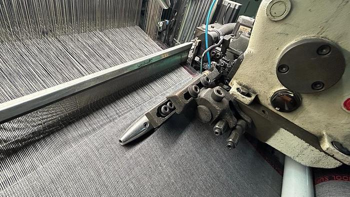 Gebraucht 04 gebrauchte Picanol Greiferwebmaschinen, Typ Gammax 8-R 220  mit Stäubli Schaftmaschine