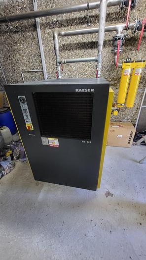 Gebraucht i) 2 Kompressoren-Anlagen, Fabrikat Kaeser