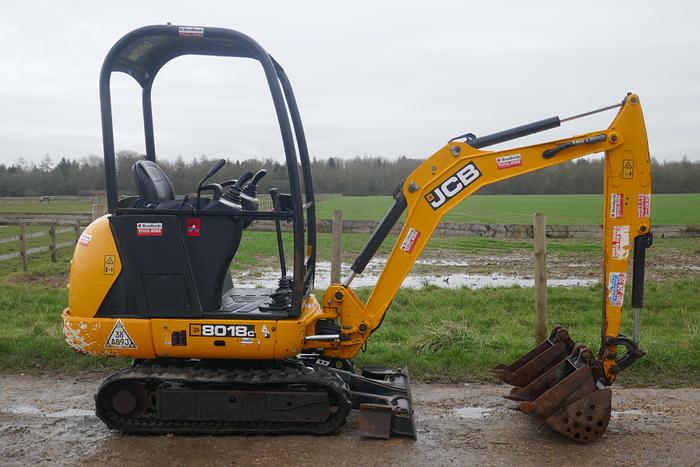 Used 2016 JCB 8018 CTS