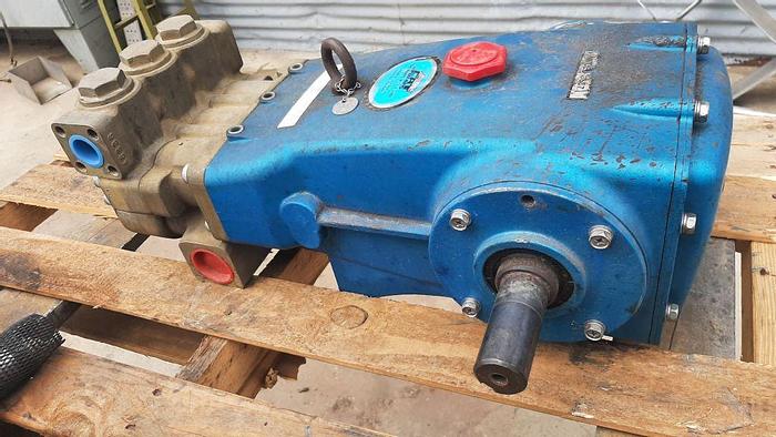 Used Pump, Piston, Cat Pumps, Mdl 3537, Plunger, 1.5" #S744186