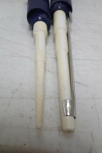 Used Lot of 2 Ulster Scientific V3 Series 2-20 200-1000 µL Pipettes