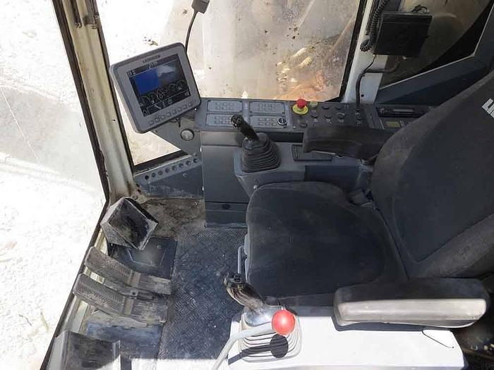 Used 2017 LIEBHERR R9150