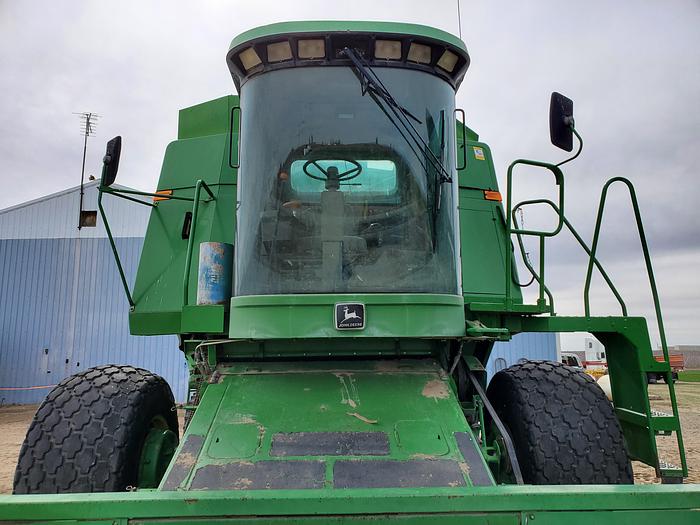 Used John Deere 9600 Combine