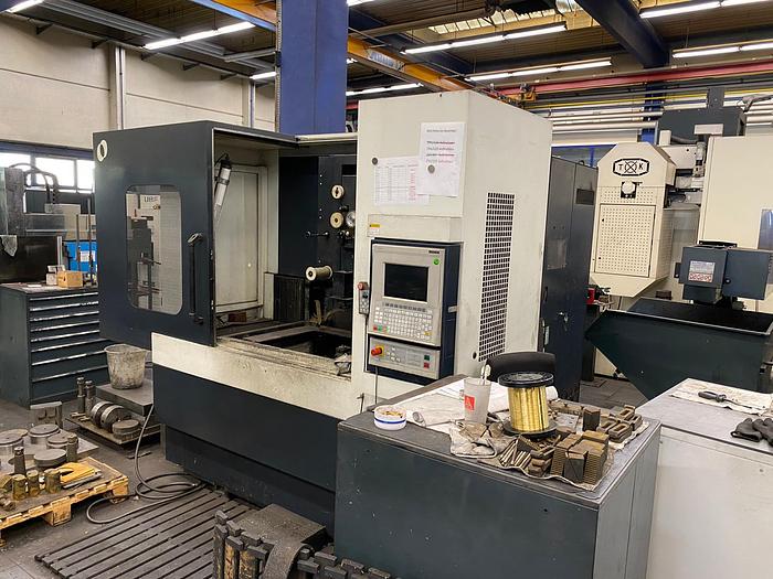 Gebraucht Wire eroding machine MAKINO EU 64