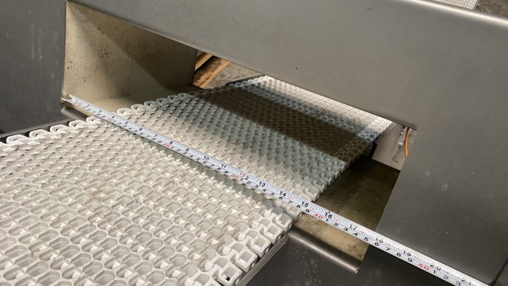 Used Loma metaldetector on incline belt