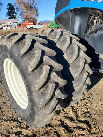 Used 2017 New Holland T8.380 Tractor w/ CVT Trans ** 2000 Hrs **